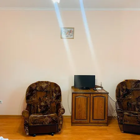 Apartman Domovik On Beregovskaya 3 *