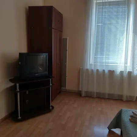 Apartament Domovik On Beregovskaya 3 *