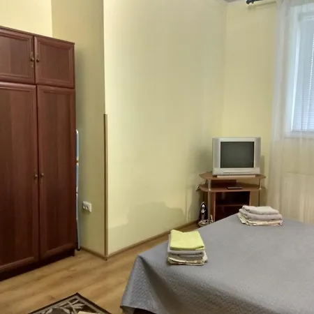 Apartament Domovik On Beregovskaya 3 *