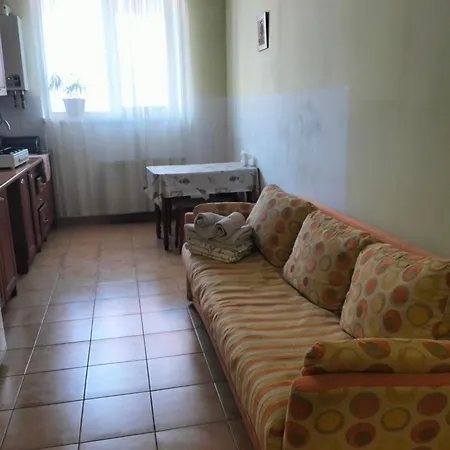 アパート Domovik On Beregovskaya 3 ムカチェヴォ