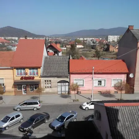 Domovik On Beregovskaya 3 Apartmán Mukačevo